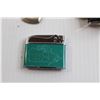 Image 4 : (2) Keychains, Lighter