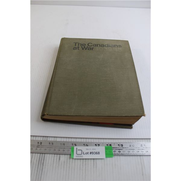The Canadians at War 1939/45 Book