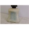 Image 5 : #2 Milk Glass Kerosene Lamp