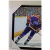 Image 2 : *Canvas Print Oilers Wayne Gretzky vs Flames Lanny McDonald - 37.5 x 26.25