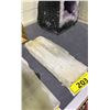 Image 2 : RARE SELENITE 32X12CM