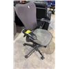 Image 2 : HERMAN MILLER OFFICE CHAIR *SEAT DAMAGE*