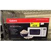 Image 1 : GALANZ RETRO MICROWAVE OVEN