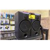 Image 1 : 2 B&W SPEAKERS