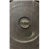 Image 3 : 2 B&W SPEAKERS