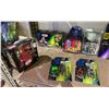 Image 2 : SHELF LOT OF STAR WARS FIGURES AND MORE