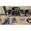 Image 2 : SHELF LOT OF STAR WARS FIGURES AND MORE