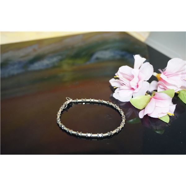 Vintage silver beaded bracelet 7,5 inch long