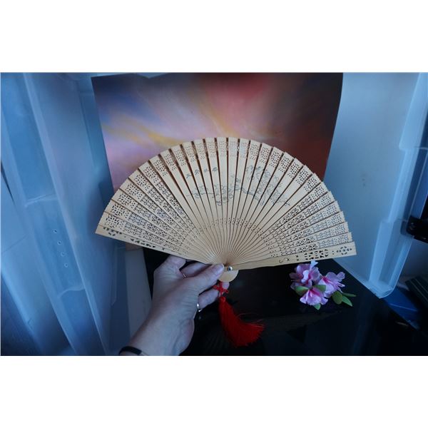 Vintage pierces wood Asian fan