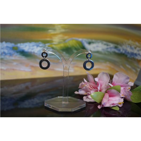 Vintage stud silver earrings