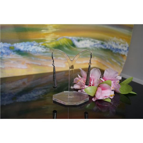 Vintage tear drop shape silver earrings