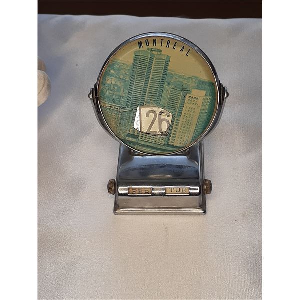Vintage Metal Canada Perpetual Flip Calendar. Canadian souvenir 1960s Chrome Metal Desktop Calenda