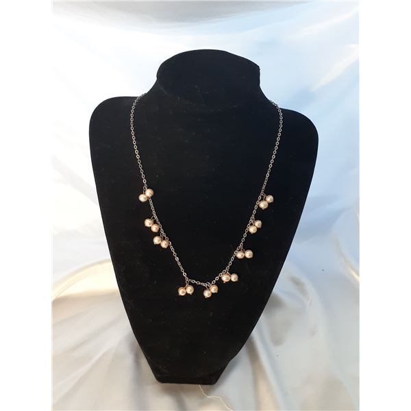 Vintage necklace with white freshwater pearls