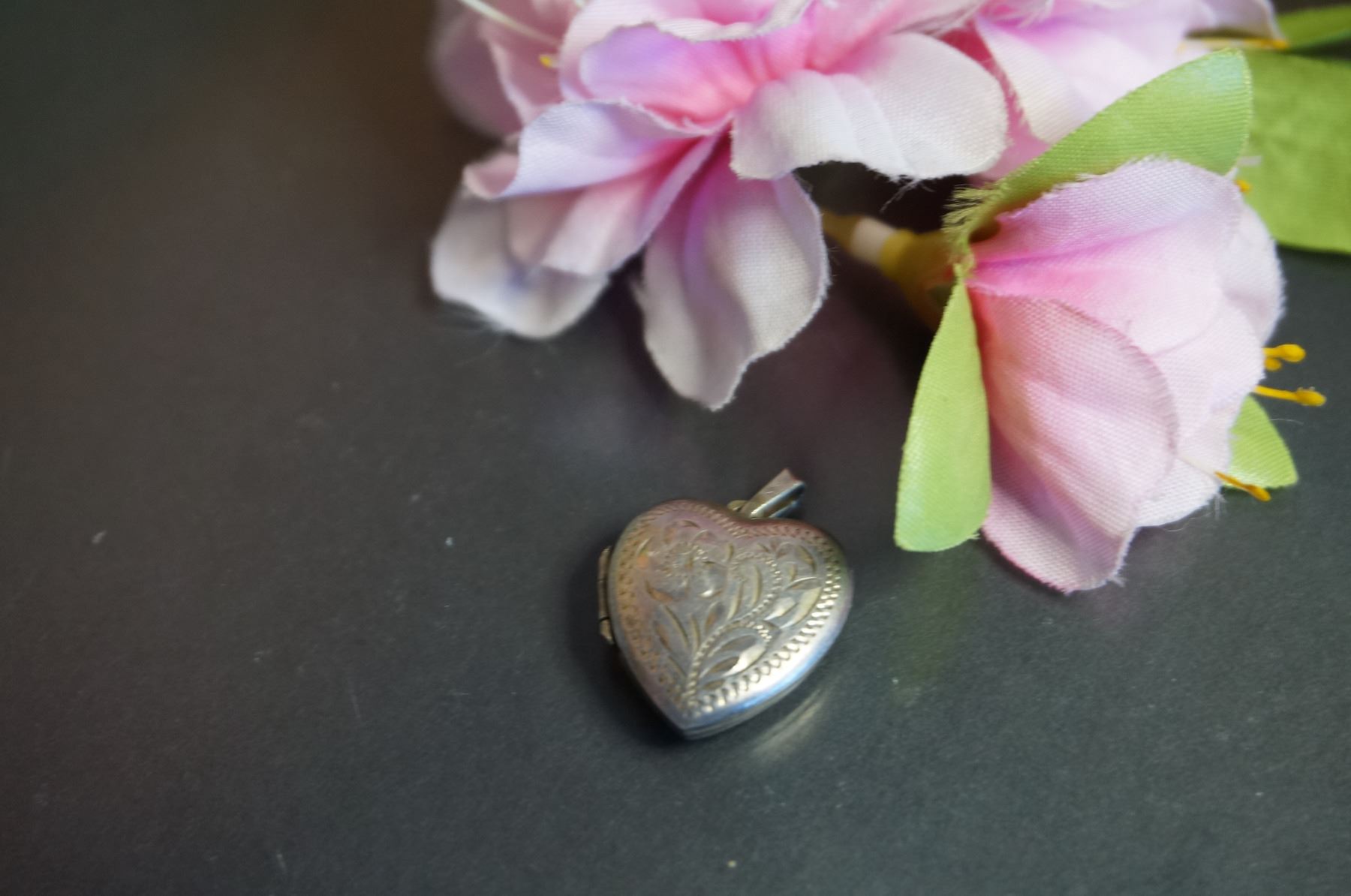 Victorian silver hart shaped picture locket