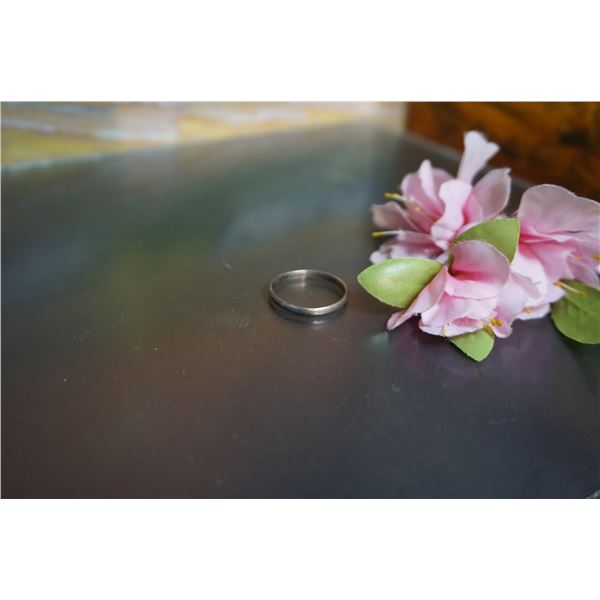 Vintage silver wedding band size9,3/4 US