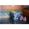 Image 1 : Vintage retired Bombay porcelain Planter