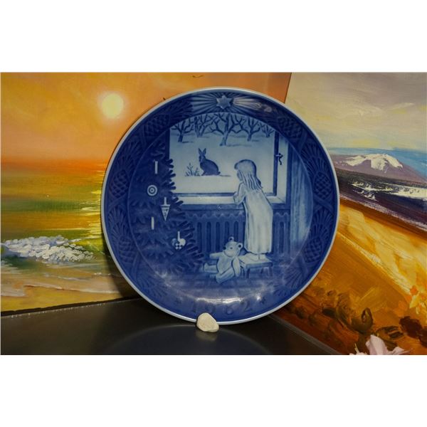 1982 Royal Copenhagen Christmas Plate Denmark Waiting For Christmas Blue White christmas decor