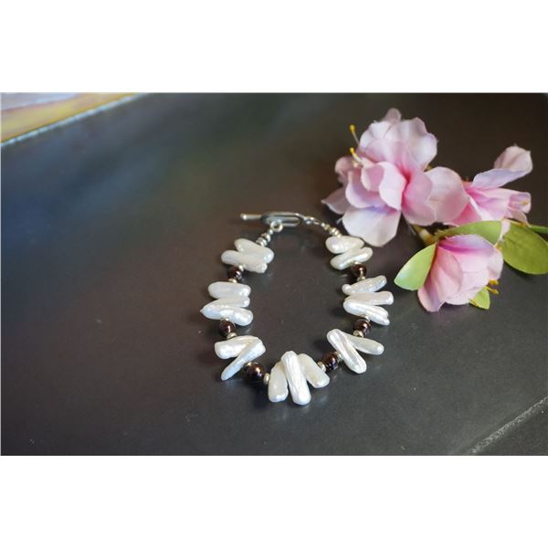 Vintage White Keshu pearls with brass round fresh water pearls