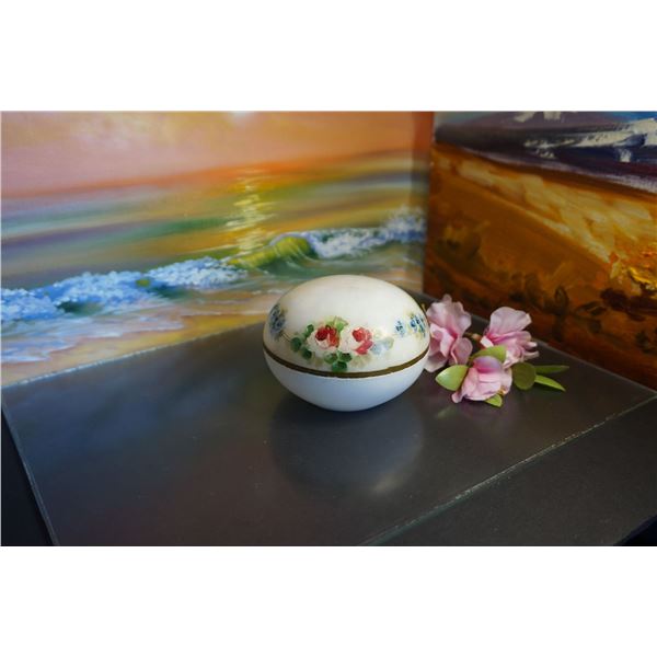 Vintage alabaster jewelry box, hand made by eskimos alabaster jewelry box, holman box, vintage box