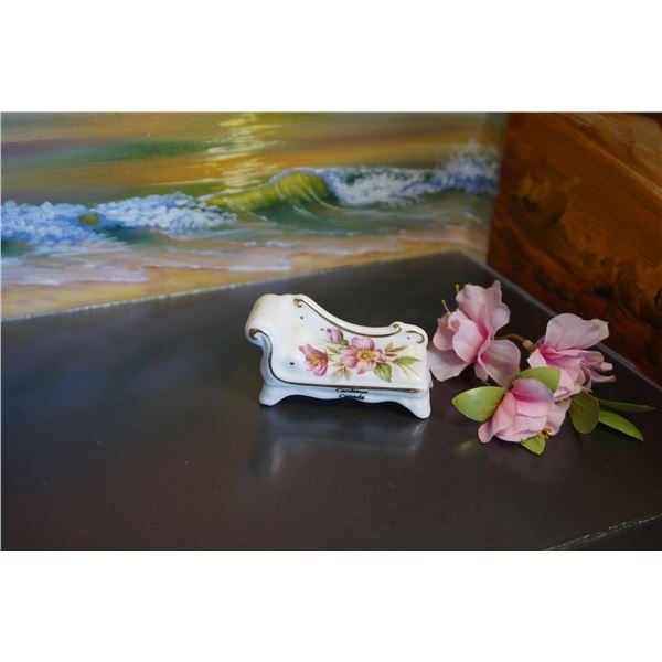 Vintage doll house porcelain decor