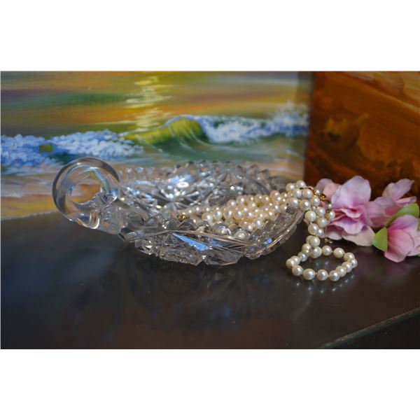 Mid-Century Crystal Bowl/Lead Crystal Bowl with Handle/Czech Crystal Bowl /Bohemian Crystal Cut Bowl