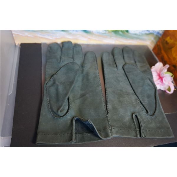 Vintage dark green leather men glaves, size xl, made in Czechoslovakia