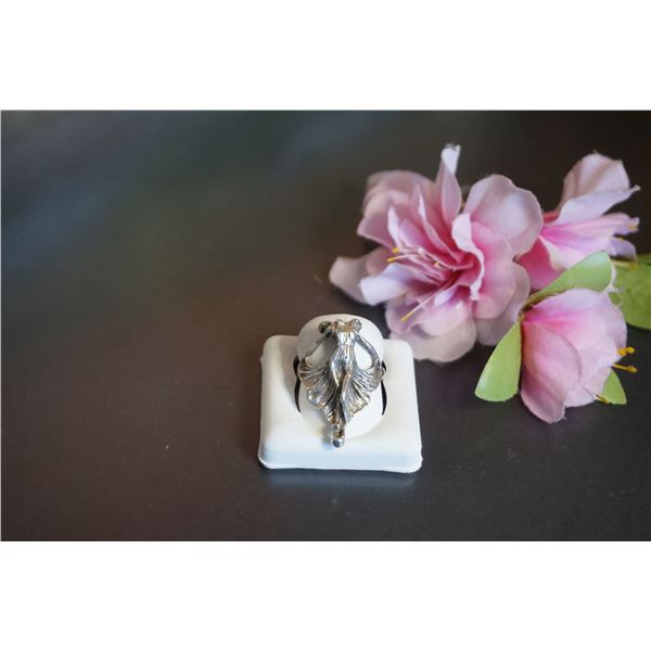 Art Deco style silver ring size 6