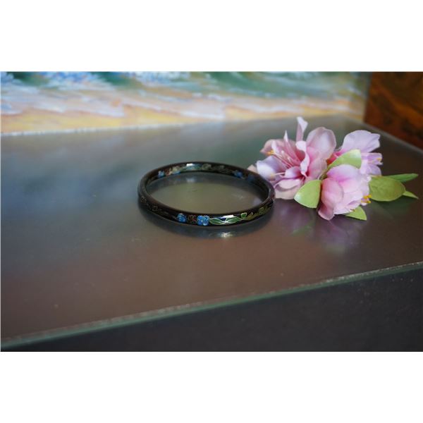 Vintage Asian Cloisone bangle bracelet with enamel