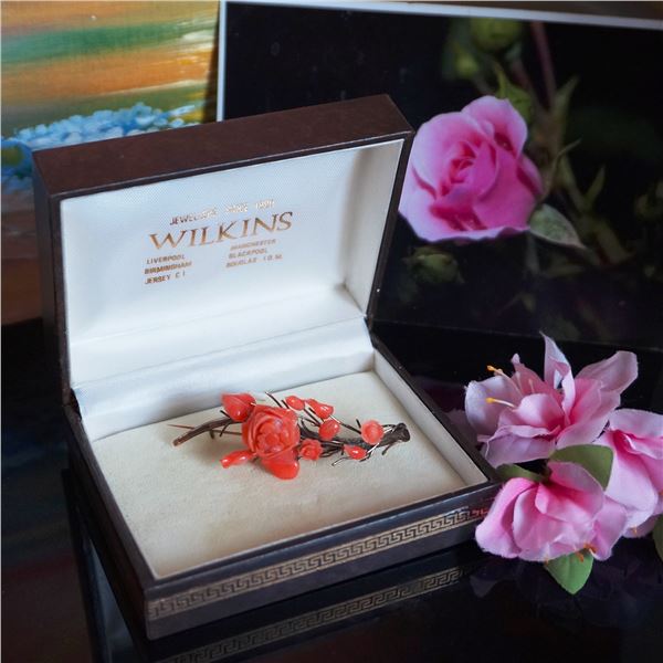 Victorian Mediterranean red coral brooch, 15kt gold coral brooch, Victorian coral jewelry,