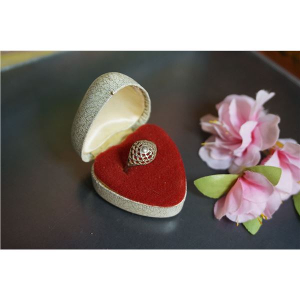 Vintage silver ring size10US