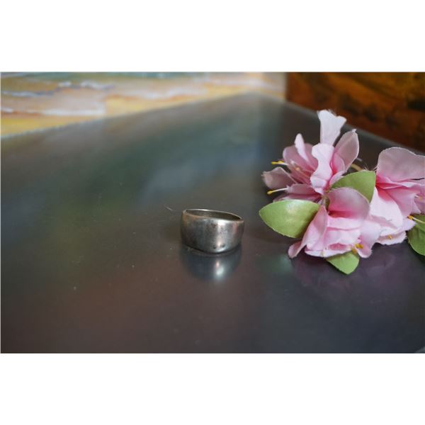 Vintage heavy men silver ring size10