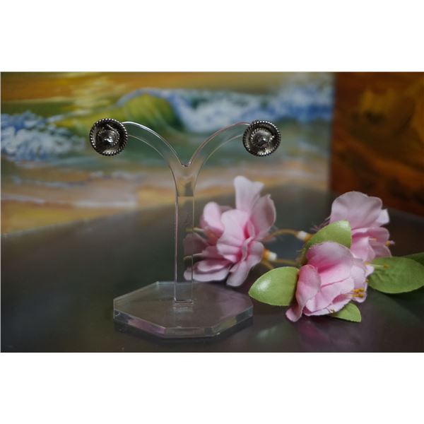 Vintage silver stud earrings