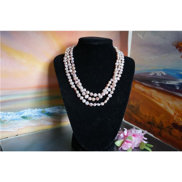 Vintage 3 string freshwater pearls necklace