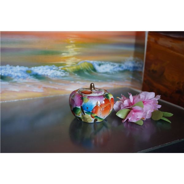 Vintage porcelaim miniature hand painted ginger jar