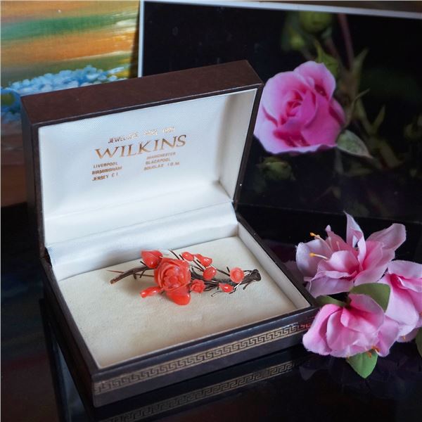 Victorian Mediterranean red coral brooch, 15kt gold coral brooch, Victorian coral jewelry,