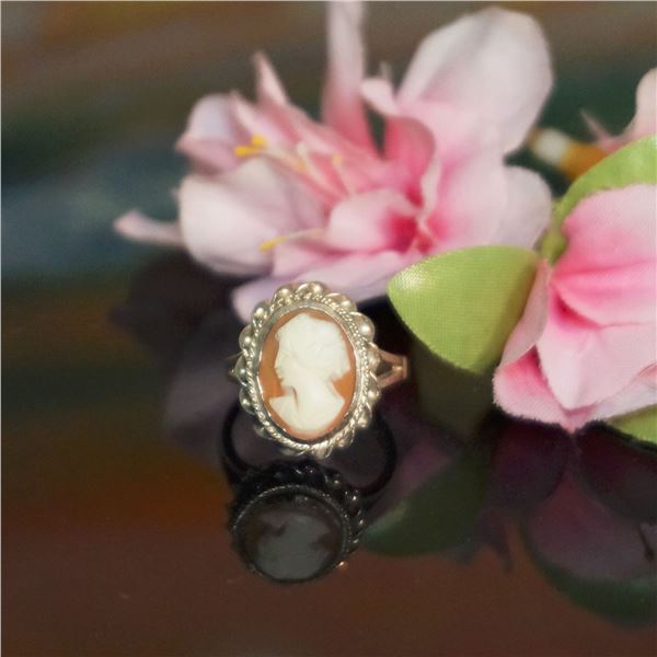 Antique Victorian shell cameo silver ring, female profile cameo ring, Silver Cameo ring