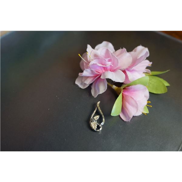 Vintage silver floral pendant