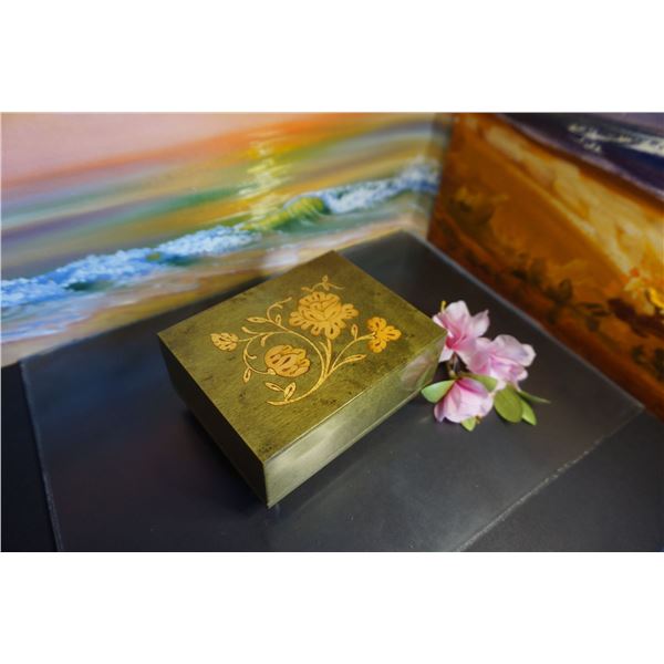 vintage wood music box, REUGE dr.shiwago lara theme, sorrento inlaid , Swiss musical movement