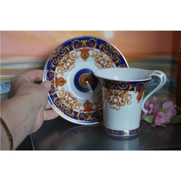 Gorgeous Designer Italian tea cup and saucer