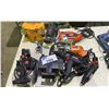 Image 1 : SHELF LOT OF ASSORTED POWER TOOLS