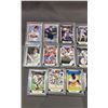 Image 2 : LOT OF ASSORTED BASEBALL CARDS