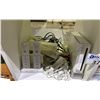 Image 4 : NINTENDO WII CONSOLE WITH 2 CONTROLLERS, 2 NUNCHUCKS, POWER CORDS & ASSORTED GAMES