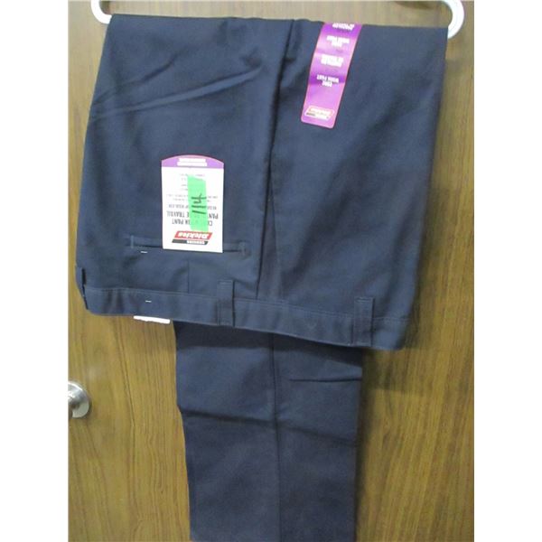 NEW:  DICKIES WORK PANTS (SIZE 42 X 32)