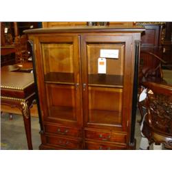 Mindi Display Cabinet w/Pillar