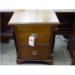 Filing Cabinet 2-dr w/Pillar