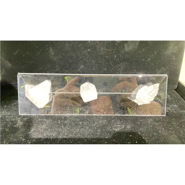 CLEAR QUARTZ DISPLAY RETAIL $280