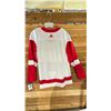 Image 2 : *NEW WITH TAGS* DETROIT RED WINGS ADIDAS JERSEY SIZE 52