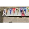 Image 2 : LOT OF 14 ASSORTED HOCKEY PENNANTS