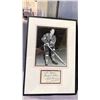 Image 2 : FRAMED BOBBY HULL BLACK & WHITE PHOTO SIGNED NHL COLLECTIBLE
