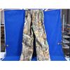Image 2 : Realtree Edge Mens Large Camo Pants - Waterproof